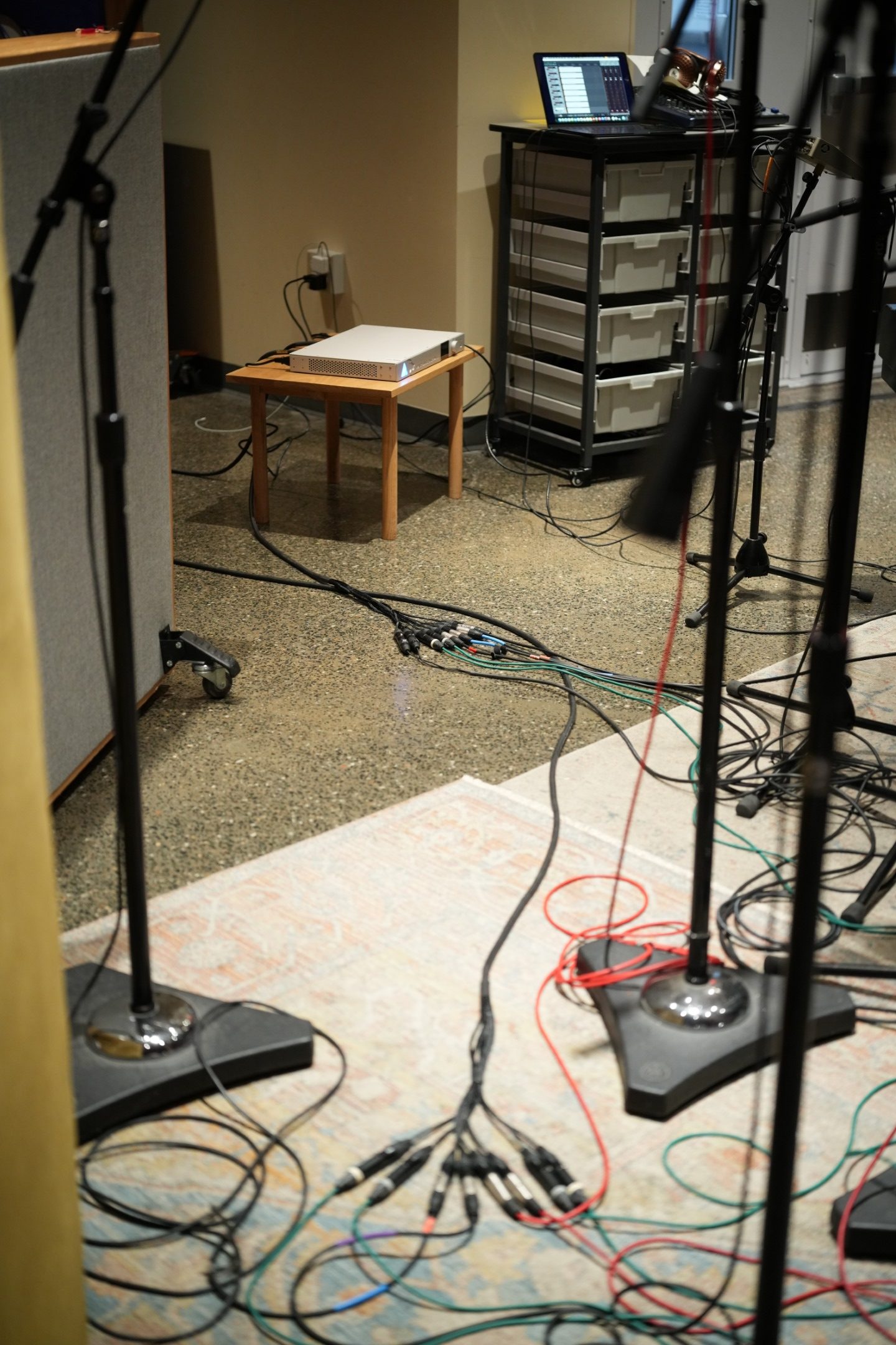 Cable snakes and Merging Hapi Mk II during sample recording Cable snakes and Merging Hapi Mk II during sample recording